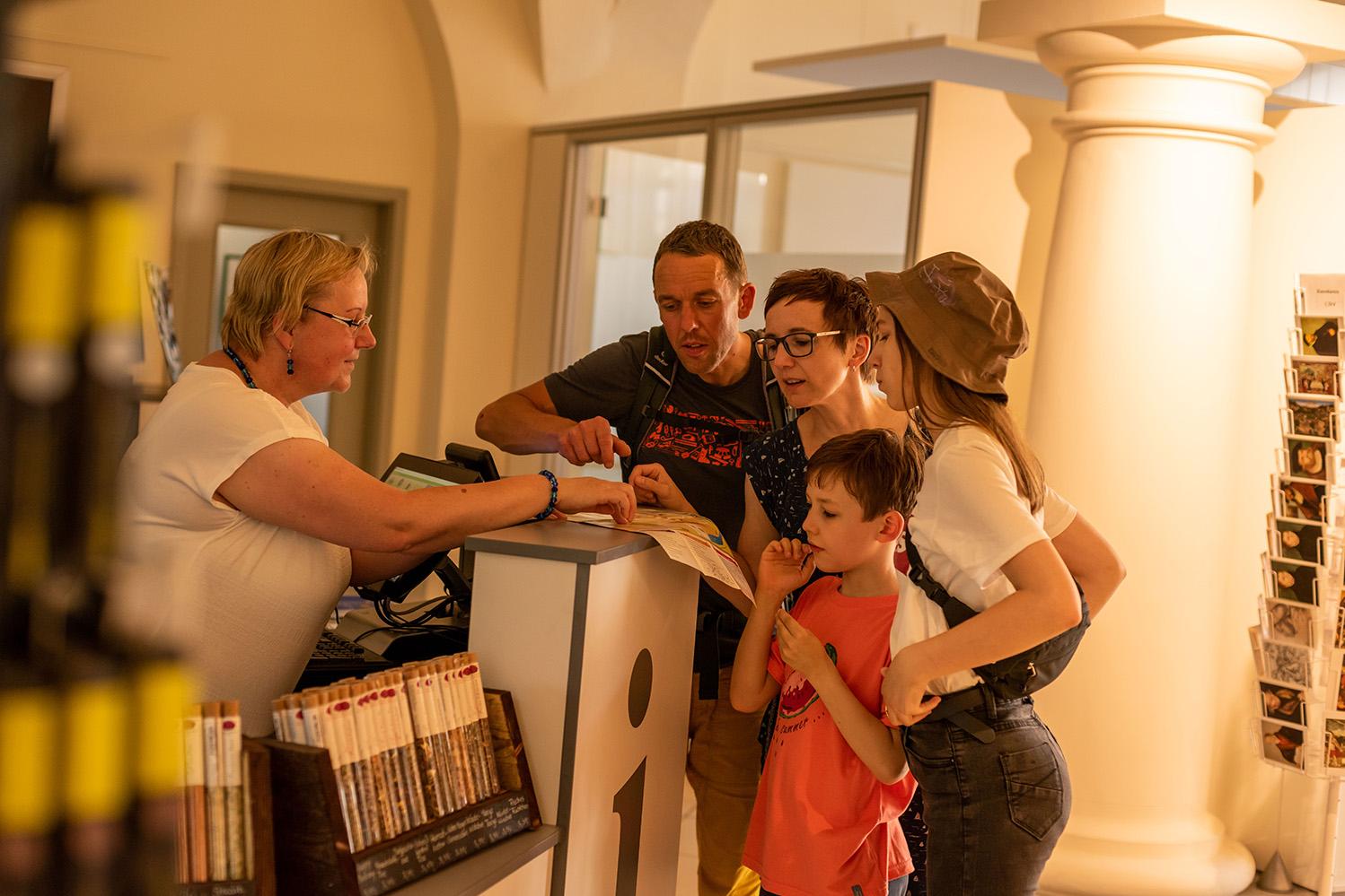 Touristische Beratung im Torgau Informations Center